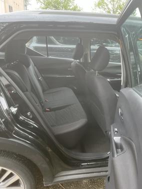 Black 2024 Nissan Kicks SV