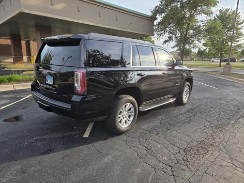 Black 2017 GMC Yukon SLT