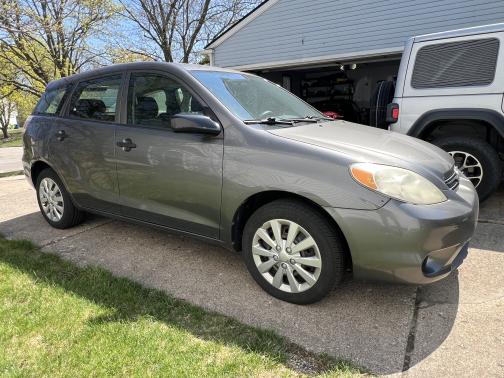 2007 Toyota Matrix Base