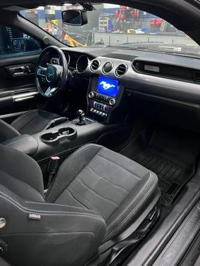 Black 2016 Ford Mustang GT