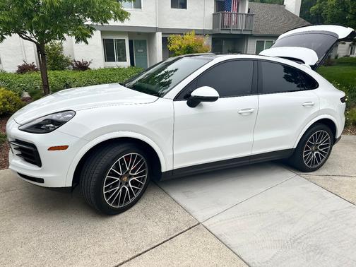 White 2021 Porsche Cayenne Cayenne