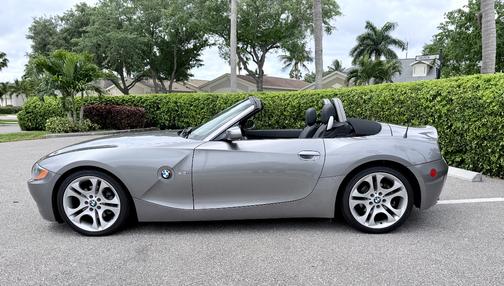 Gray 2003 BMW Z4 3.0i
