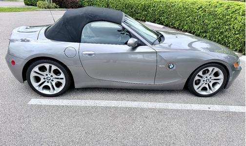 Gray 2003 BMW Z4 3.0i