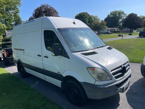 White 2012 Mercedes-Benz Sprinter 2500