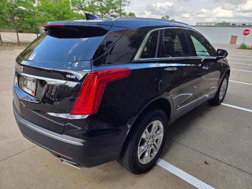 Black 2018 Cadillac XT5 Base