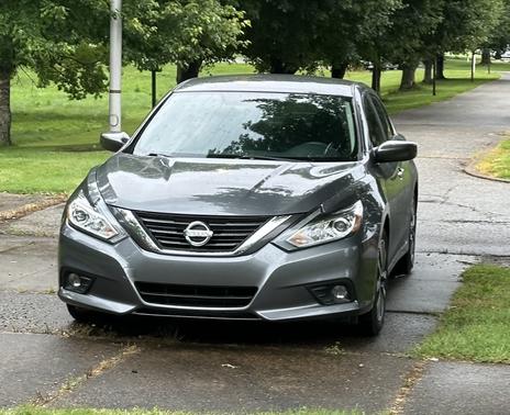 Gray 2016 Nissan Altima 2.5 SV