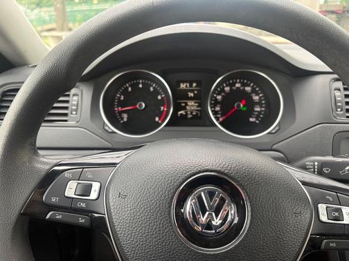 White 2016 Volkswagen Jetta 1.4T S