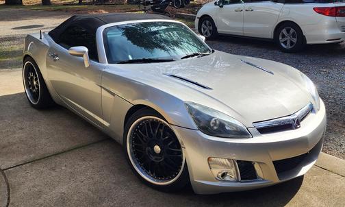 Silver 2007 Saturn Sky Red Line