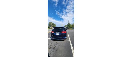 Blue 2018 Chrysler Pacifica Touring-L