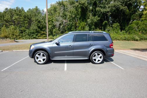 2010 Mercedes-Benz GL-Class GL 550