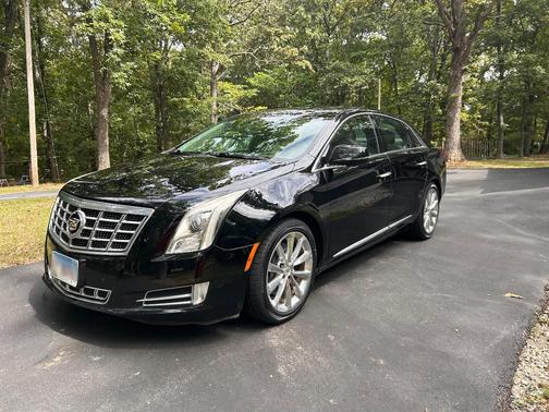 Black 2013 Cadillac XTS Premium