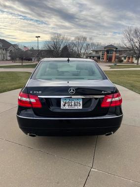 Black 2010 Mercedes-Benz E-Class E 350 4MATIC
