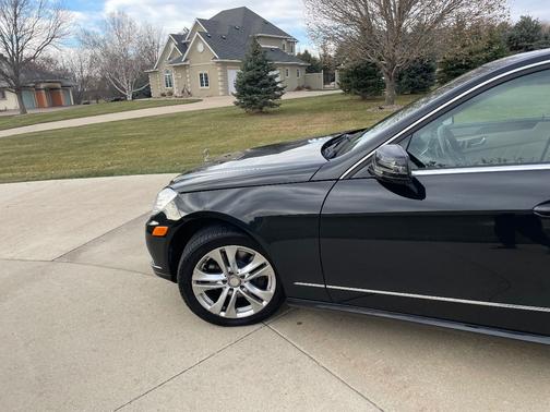 Black 2010 Mercedes-Benz E-Class E 350 4MATIC