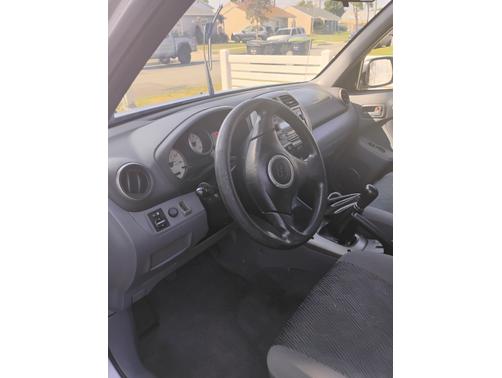 Silver 2003 Toyota RAV4 Base
