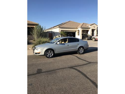 Photo 2 of 7 of 2009 Volkswagen Passat Komfort