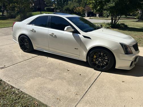 White 2010 Cadillac CTS-V Base