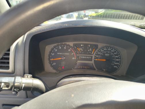 White 2005 Chevrolet Colorado ZQ8 Sport