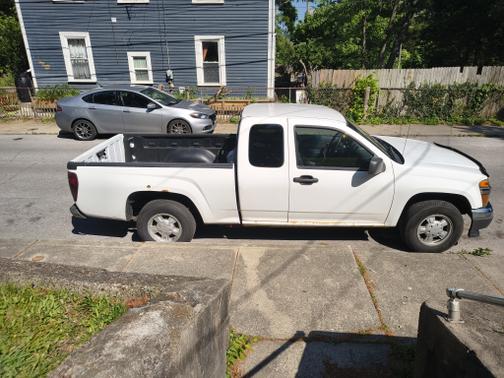 White 2005 Chevrolet Colorado ZQ8 Sport