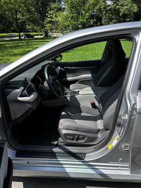 2023 Toyota Camry Hybrid LE
