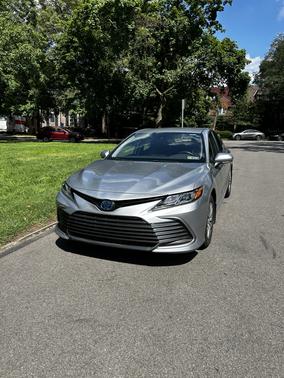 2023 Toyota Camry Hybrid LE