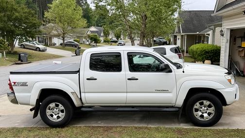 White 2015 Toyota Tacoma PreRunner