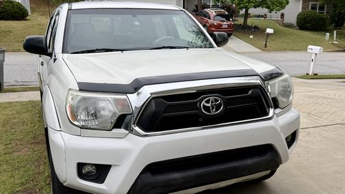 White 2015 Toyota Tacoma PreRunner