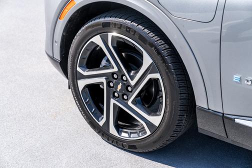 Gray 2024 Chevrolet Equinox EV 3LT