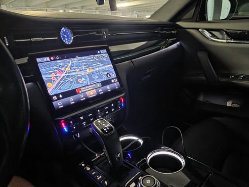 2022 Maserati Quattroporte Modena