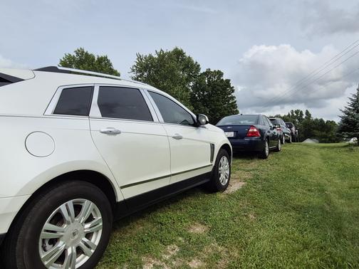 White 2013 Cadillac SRX Luxury Collection