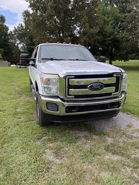 White 2015 Ford F-250 Lariat