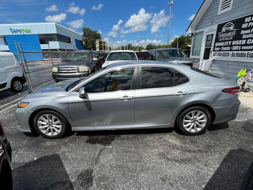 2019 Toyota Camry LE