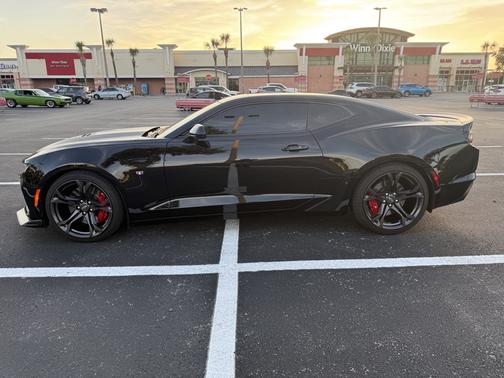 Black 2024 Chevrolet Camaro 2SS