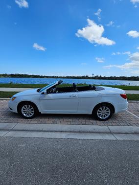 2011 Chrysler 200 Touring