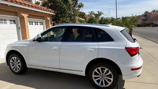 White 2014 Audi Q5 2.0T Premium Plus