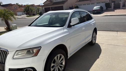 White 2014 Audi Q5 2.0T Premium Plus