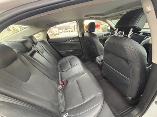 2021 Honda Insight Touring