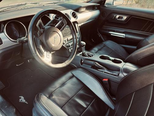 2021 Ford Mustang EcoBoost Premium