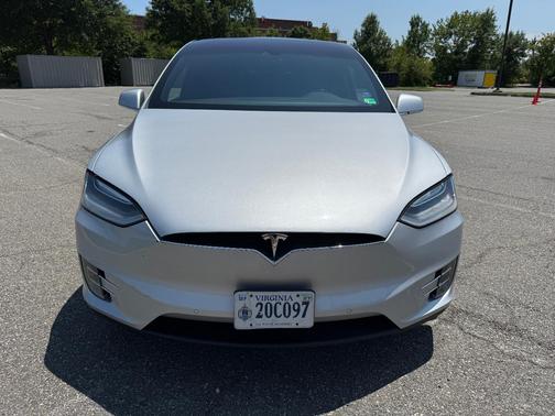 Silver 2016 Tesla Model X 75D