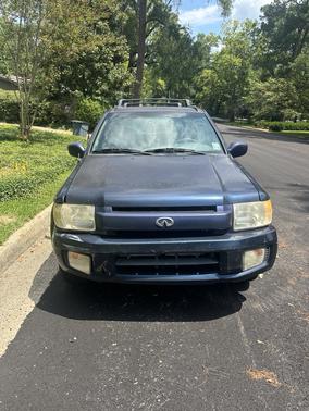 2002 INFINITI QX4 Base