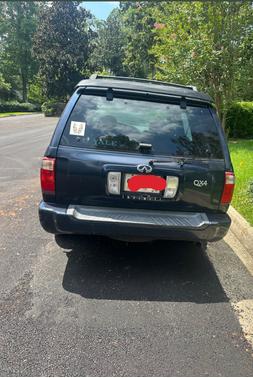2002 INFINITI QX4 Base