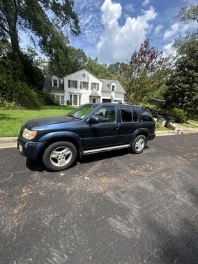 2002 INFINITI QX4 Base