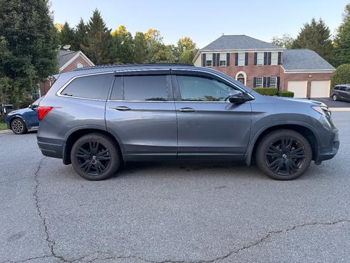 Gray 2022 Honda Pilot Special Edition