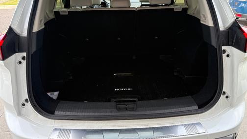 White 2025 Nissan Rogue SL