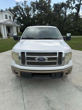 White 2011 Ford F-150 Lariat