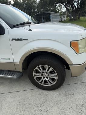 White 2011 Ford F-150 Lariat
