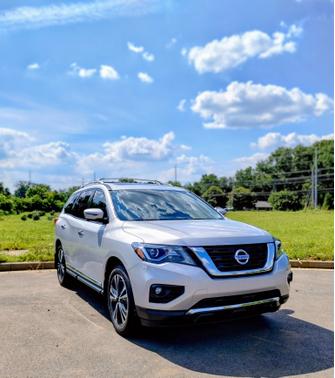 2017 Nissan Pathfinder Platinum