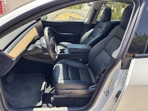 White 2022 Tesla Model Y Long Range