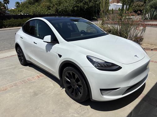 White 2022 Tesla Model Y Long Range