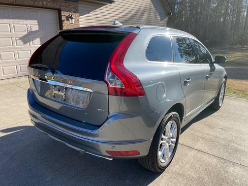 2016 Volvo XC60 T5 Premier