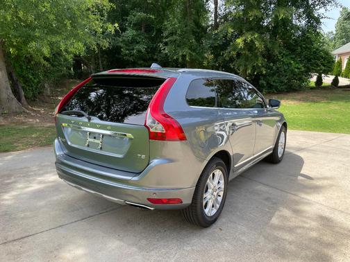 Gray 2016 Volvo XC60 T5 Premier